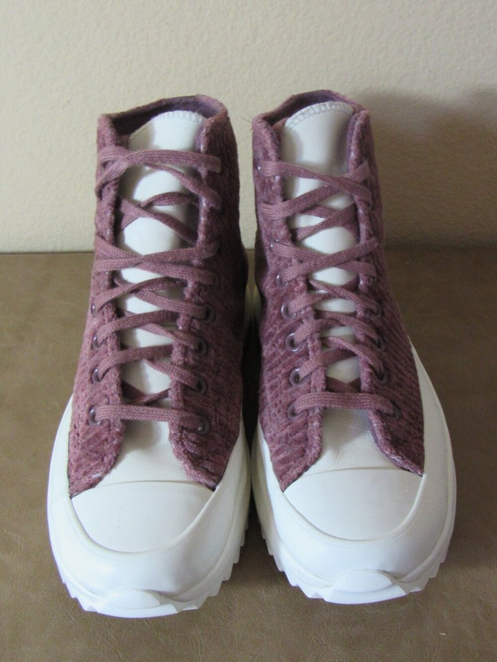 CONVERSE Run Star Hike Hi Cozy Utility Sneakers Dark Wine Women's 8.5 - Picture 3 of 8